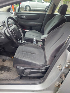 Citroen c4 (11 foto / 14)