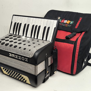 Akordion Hohner 40 bassi kotiga