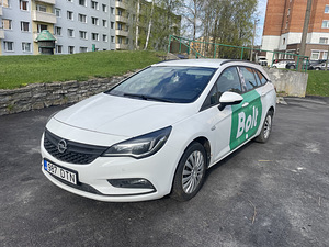 Opel Astra K (1 фото из 6)