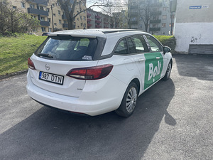 Opel Astra K (3 фото из 6)