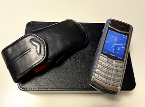 Vertu Ascent Ti Red (7 foto / 10)
