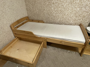 Laste voodi kastiga (3 foto / 5)