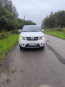 Fiat Freemont 2012,2.0 дизель 125кв (1 фото из 15)