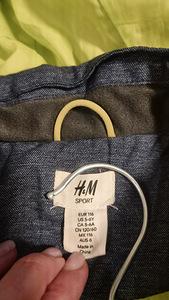 Tuulekindel jope. H&M 116 (2 foto / 3)