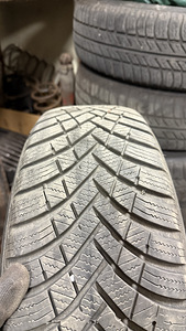 HANKOOK WINTER I*CEPT RS3 205/60R16 lamellrehvid (2 foto / 6)