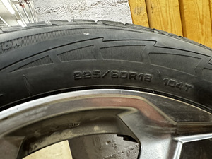 Toyota Rav4 veljed (6 foto / 6)