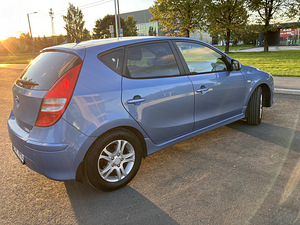 Hyundai i30 (3 фото из 15)