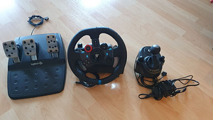 Игровой руль Logitech G29 + педали + рычаг переключения пере (1 фото из 3)