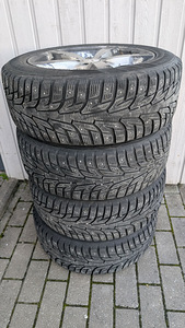 VW Passat valuveljed naastrehvidega (3 foto / 4)