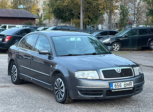 SKODA SUPERB (2 фото из 7)