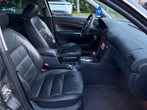 SKODA SUPERB (7 фото из 7)