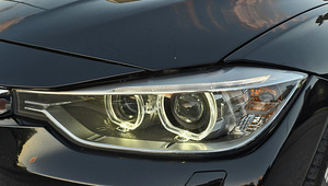 BMW 320 135kw F31 Sport pakett 2013a (11 foto / 13)