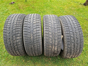 225/60 R18 Toyo Observe GSi-6 lamellid (1 foto / 3)