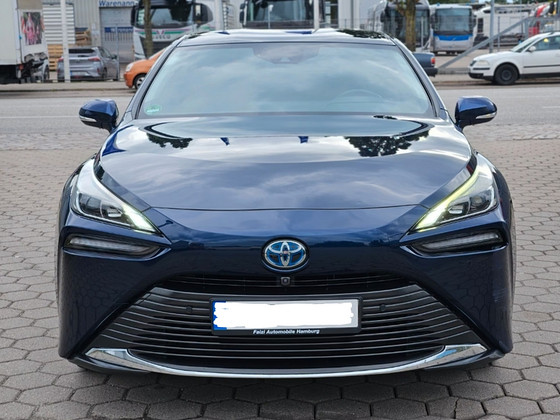 Аренда авто Toyota Mirai 2022 Premium для Bolt Uber Forus Та