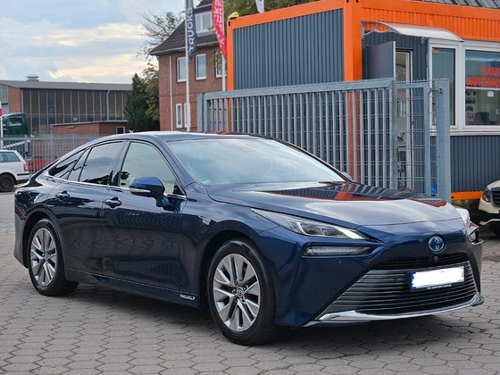 Аренда авто Toyota Mirai 22- Premium Comfort Bolt Uber Таkso