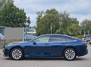 Аренда авто Toyota Mirai 2022 Premium для Bolt Uber Forus Такси (5 фото из 10)