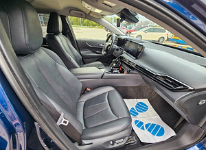 Аренда авто Toyota Mirai 2022 Premium для Bolt Uber Forus Такси (8 фото из 10)