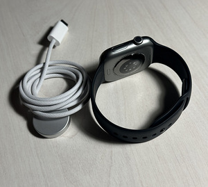 Apple Watch 11 46mm Silver GPS nagu uus! Garantii 08.2027 (2 foto / 7)