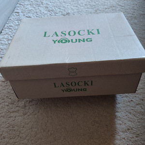 Uued nahast poolsaapad Lasocki Young, suurus 35 (originaalka (7 foto / 8)