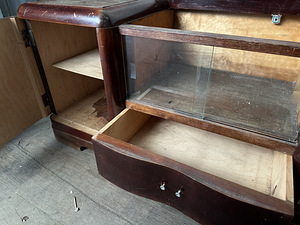 Vanaaegne Art Deco stiilis madal kapp / puhvetkapp (5 foto / 7)