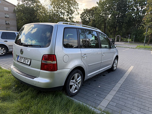 Vw touran (1 foto / 6)