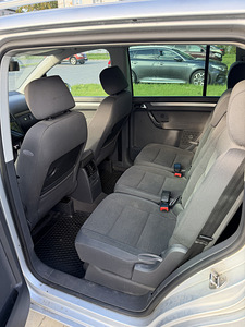 Vw touran (5 foto / 6)