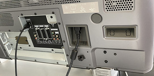 Teler „Panasonic Viera 42" TH-42PA60E - HDMI-pult (3 foto / 3)