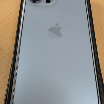 Apple iPhone 13 Pro Max 256Gb Sierra Blue В хорошем состоянии
