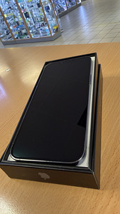 Apple iPhone 13 Pro Max 256Gb Sierra Blue Heas korras (2 foto / 3)