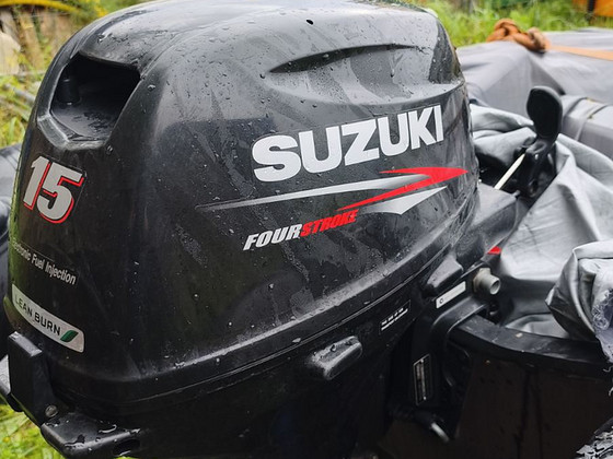 Suzuki 15 .2015 года