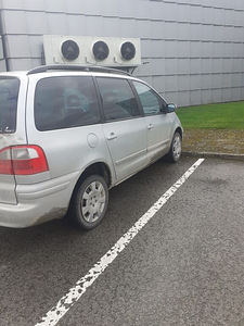 Ford Galaxy / Vahetusvõimalus (3 foto / 5)