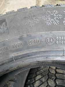 Continental Icecontact (1 фото из 4)