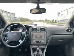 Ford Focus 1.8TDCi 85kW (7 foto / 8)