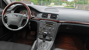 Volvo S80 (3 foto / 9)
