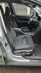 Volvo S80 (7 foto / 9)