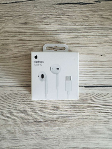 Проводные наушники USB-C — белые — новые (1 фото из 3)