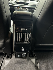 Jeep Compass 80th Anniversary Edition 2021 (6 фото из 11)