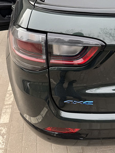 Jeep Compass 80th Anniversary Edition 2021 (9 фото из 11)