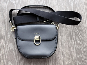 FURLA crossbody kott (1 foto / 4)