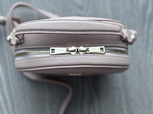 FURLA crossbody kott (5 foto / 6)