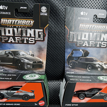 MATCHBOX HOT WHEELS MOVING PARTS. FORD GT40, NISSAN GT-R