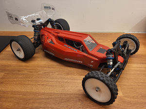 1/10 rc гоночный багги Team Associated RC10B6.1 (1 фото из 2)