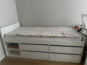 Детская кровать Ikea (2 фото из 3)