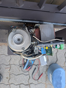 "Nice RO 1124" automaatne väravaajam varuosadeks (2 foto / 5)