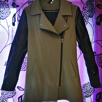 Divided by H&M nahksete varrukatega jakk, suurus 36/S
