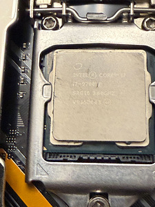 Intel Core i7-9700KF 3.60GHz, Asus TUF Z390, G. Skill 16 gb (2 foto / 4)