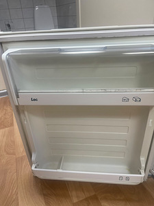 Холодильник LEC R250WS (3 фото из 5)