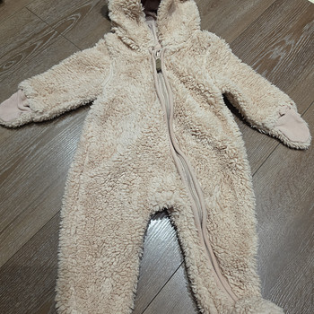 Plüüsist kombinesoon H&M, suurus 62