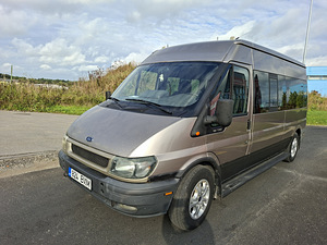 Ford Transit (4 foto / 5)
