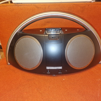 Harman/Kardon Go + Play (1-е поколение).